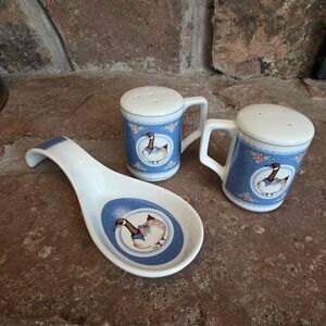 Vintage 1985 George Good Fabrizio Goose Salt Pepper Shakers and Spoon Rest Set